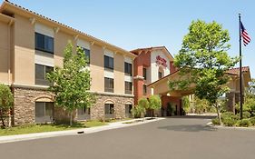 Hampton Inn And Suites Thousand Oaks